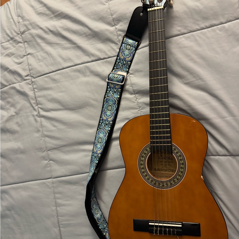 Lucida Classical Guitar LG-510-1/2